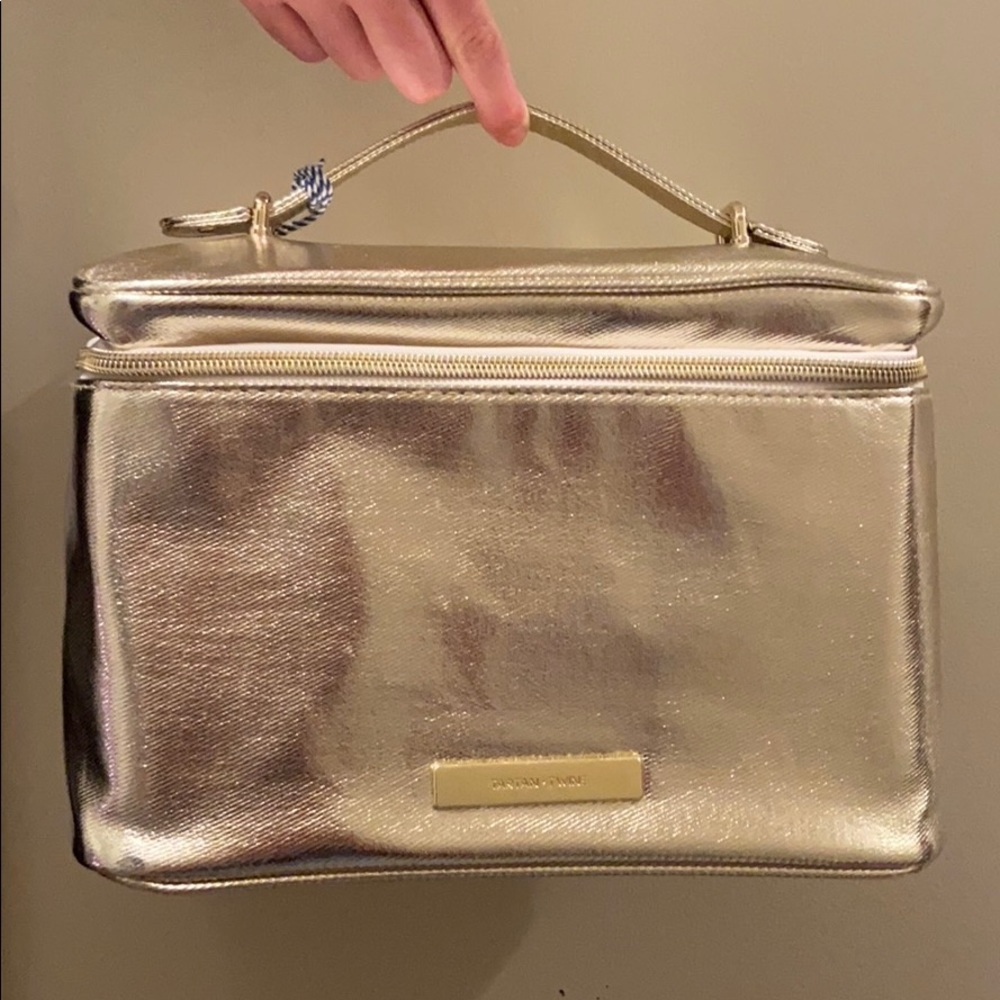 Makeup bag